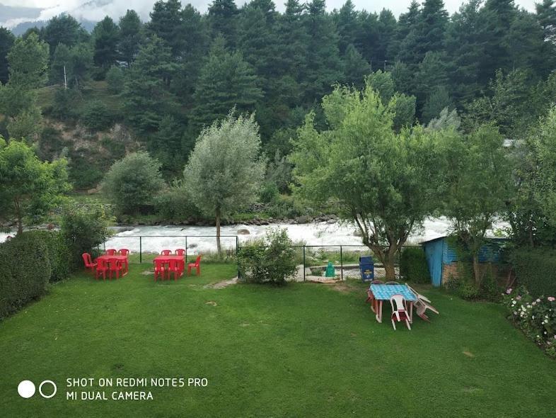 Hotel Lidder Palace Pahalgām Екстериор снимка