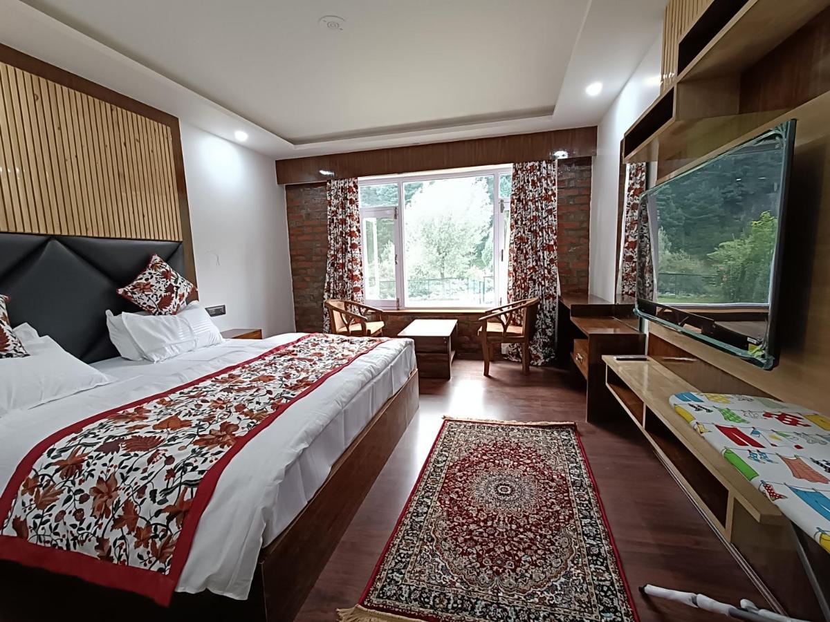 Hotel Lidder Palace Pahalgām Екстериор снимка